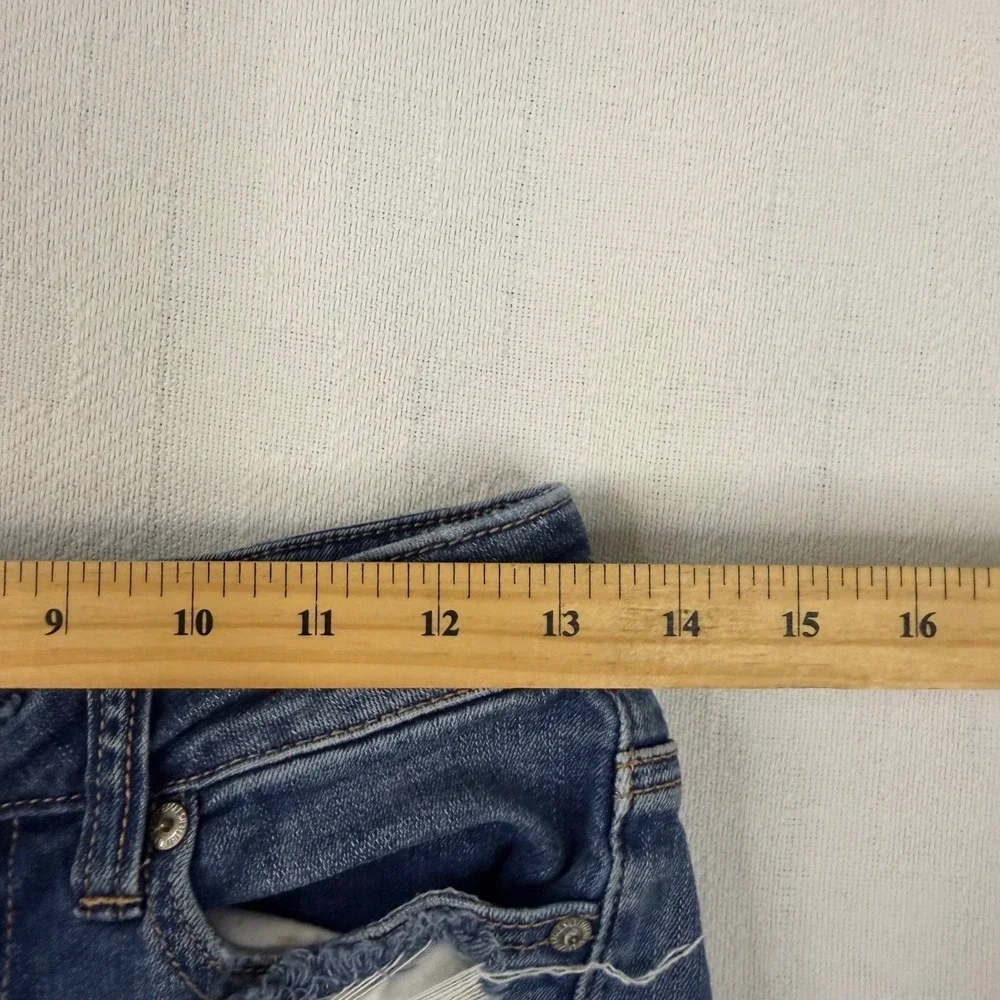 American Eagle Ne(x)t Level Stretch Distressed Denim Shorts Medium Wash Size 6